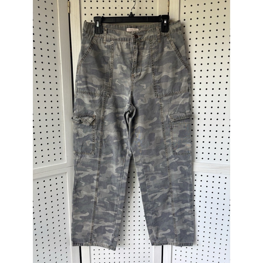 Sincerely‎ Jules Women's Camo Cargo Pants 9/29 High Rise Straight Leg Cotton